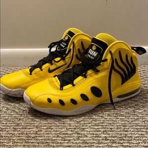 Nike Sonic Flight Fun Police sneaker